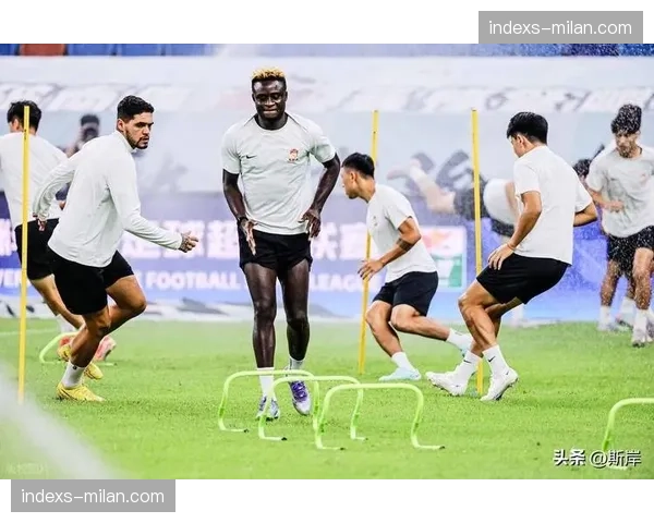 大连英博32%控球率击败卫冕冠军 高效反击诠释控球非唯一胜负手