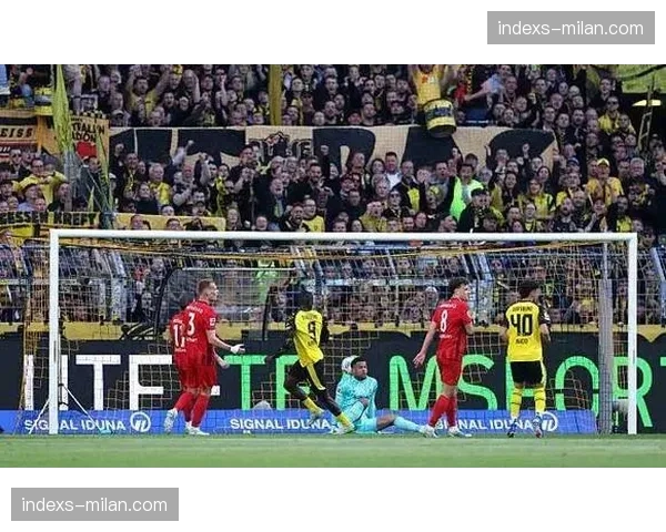 弗赖堡4月客场0比4惨败多特 主帅舒斯特赛后坦言难以责怪防线失误频发